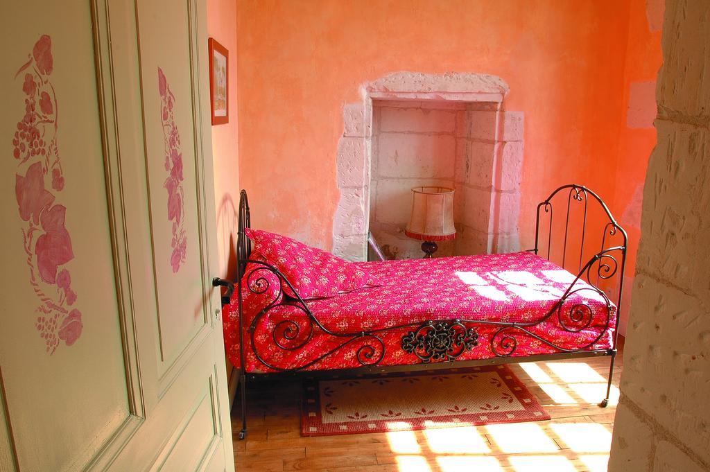 Chateau De La Noblaye Bed and Breakfast Lemere Habitación foto